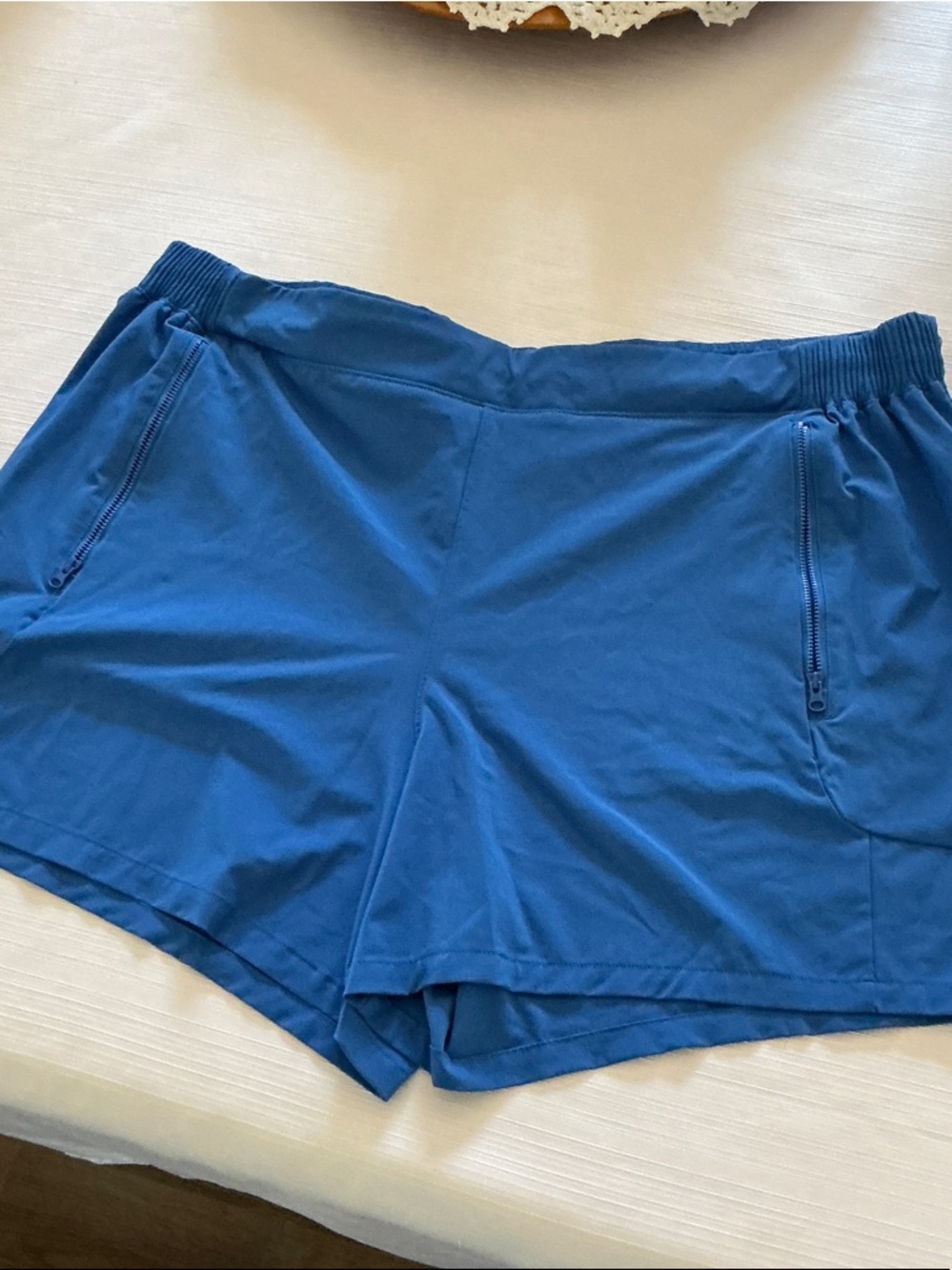 Columbia Women’s Tidal III Stretch Shorts with Zipper Pockets - Vivd Blue